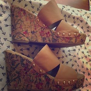 Gorgeous NineWest vintage America heels